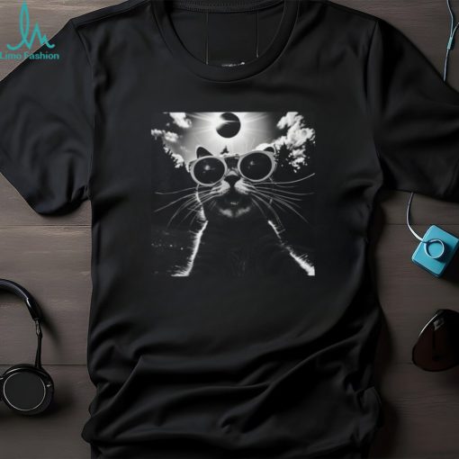 2024 Solar Eclipse Funny Cat Wearing Solar Eclipse Glasses T Shirt