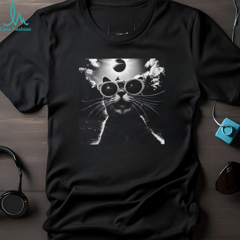 2024 Solar Eclipse Funny Cat Wearing Solar Eclipse Glasses T Shirt 2024 Solar Eclipse Funny Cat Wearing Solar Eclipse Glasses T Shirt