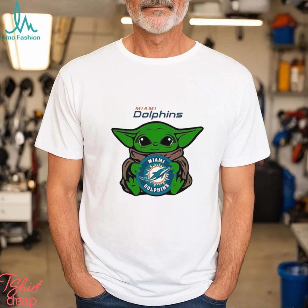 Baby Yoda hug miamI dolphins logo T shirt Baby Yoda hug miamI dolphins logo T shirt