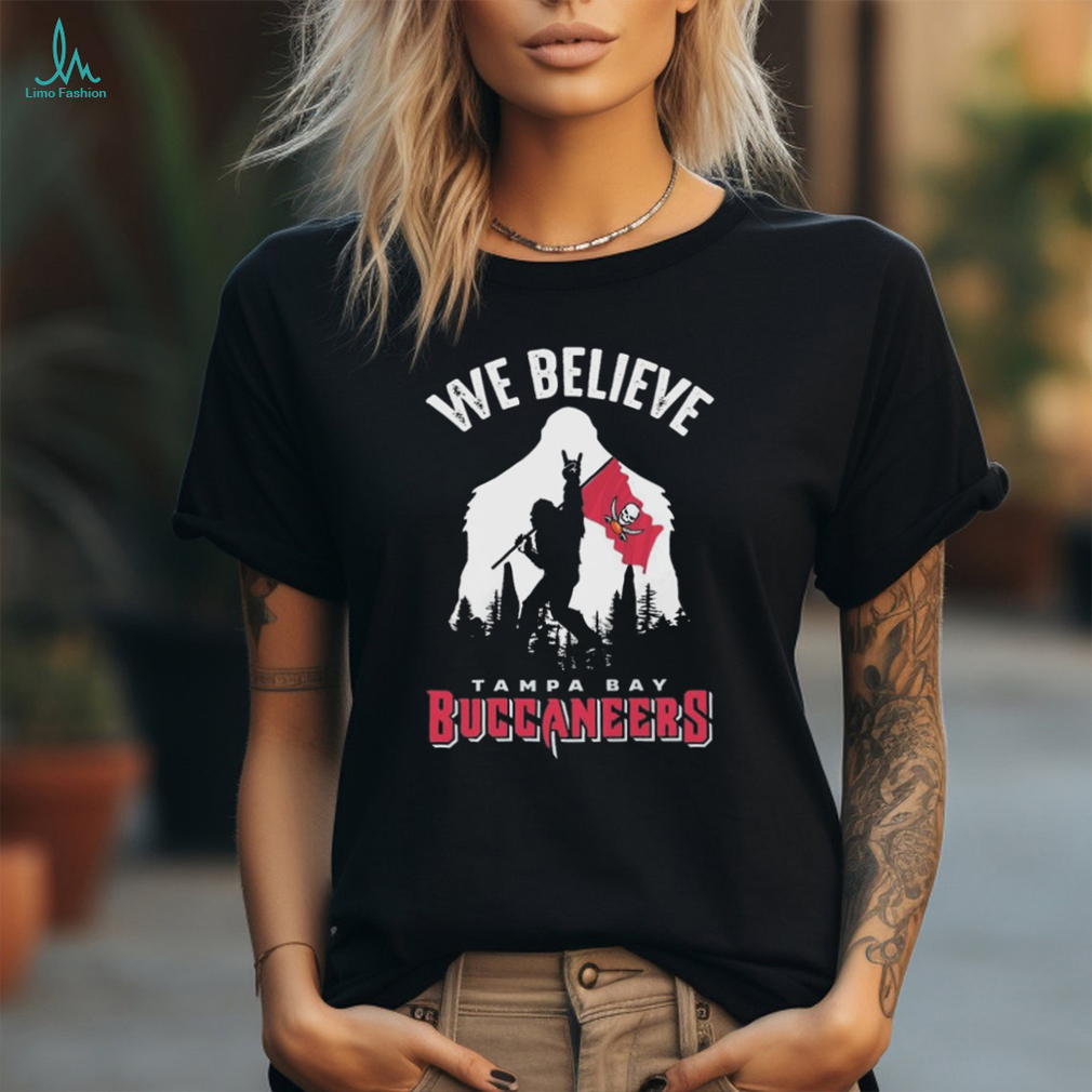 Bigfoot We Believe Tampa Bay Buccaneers 2024 shirt Bigfoot We Believe Tampa Bay Buccaneers 2024 shirt