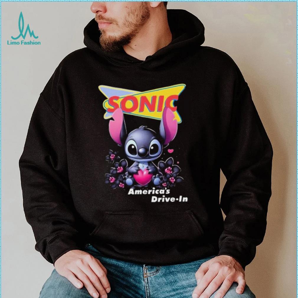 Black Stitch hug heart Sonic America’s Drive In shirt Black Stitch hug heart Sonic America’s Drive In shirt