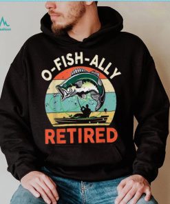 Caterpillar Kayak Fishing Bass Fish Dad Grandpa Fisherman Retired T shirt