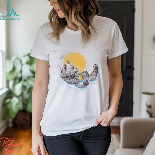 Chilling Bear Unisex T Shirt
