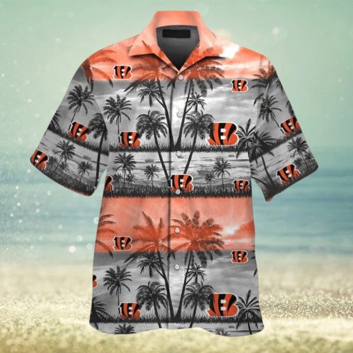 Cincinnati Bengals Short Sleeve Button Up Tropical Hawaiian Shirt VER012