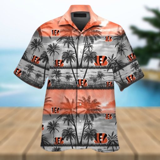 Cincinnati Bengals Short Sleeve Button Up Tropical Hawaiian Shirt VER012