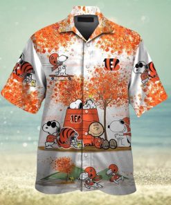 Cincinnati Bengals Snoopy Autumn Short Sleeve Button Up Tropical Hawaiian Shirt