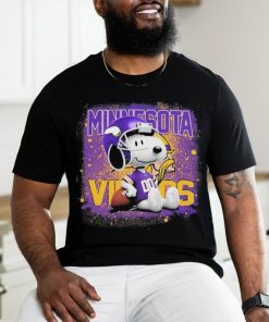 Design minnesota Vikings Mix Snoopy T Shirt
