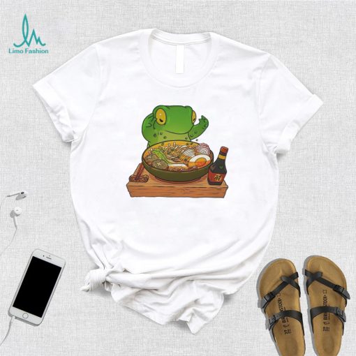 Frog making ramen art shirt