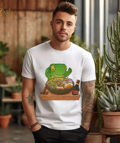 Frog making ramen art shirt