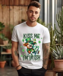 Funny Cow Kiss me I'm Irish St, Patrick's Day Shirt