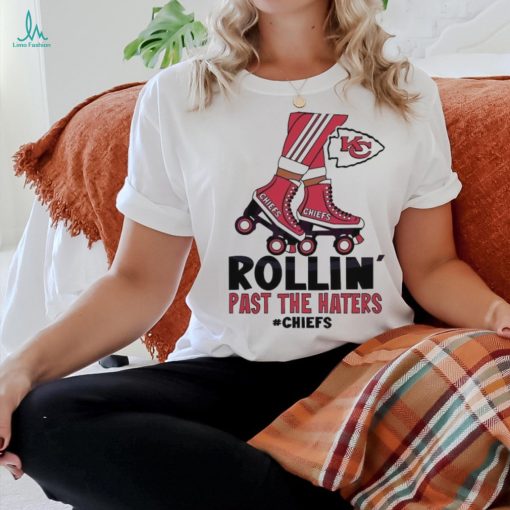Funny Rollin Past The Hatters Kansas City Chiefs roller skates shirt