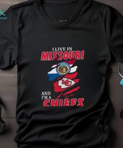 I Live In Missouri And Im A Chiefs Fan Forever Shirt Longsleeve T shirt