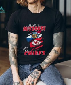 I Live In Missouri And Im A Chiefs Fan Forever Shirt Longsleeve T shirt