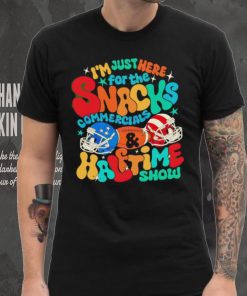 I’m just here for the snacks commercials halftime show shirt, hoodie, sweater, long sleeve and tank top I’m just here for the snacks commercials halftime show shirt