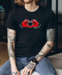Kansas City Chiefs Travis Kelce heart hands shirt