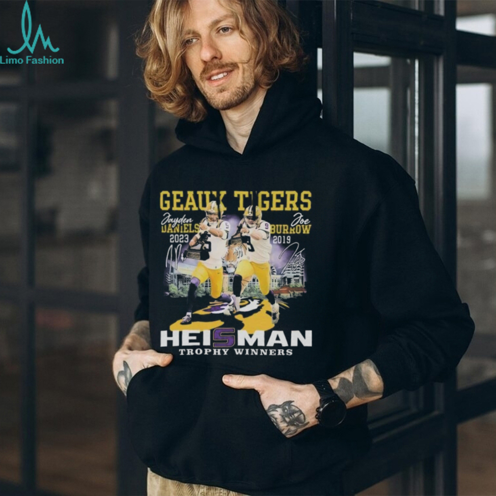 LSU Shop Geaux Tigers Jayden Daniels 2023 and Joe Burrow 2019 Heisman Trophy Winners Signatures Shirt LSU Shop Geaux Tigers Jayden Daniels 2023 and Joe Burrow 2019 Heisman Trophy Winners Signatures Shirt