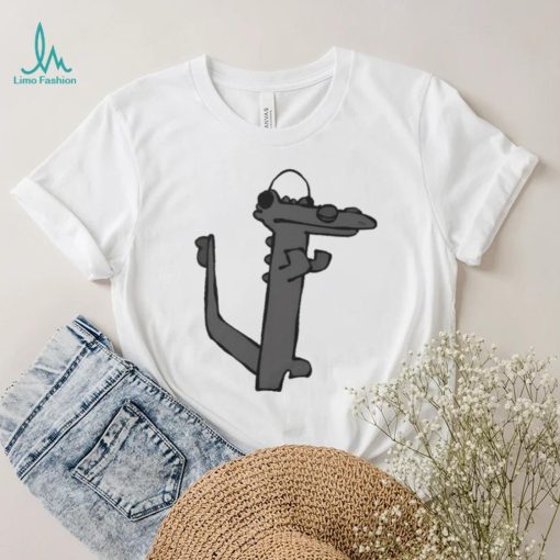 Listen Toothless Chilling Essential T Shirt