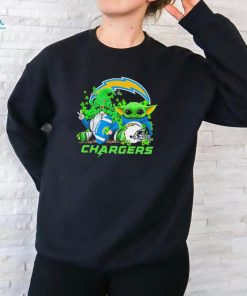 Los Angeles Chargers Baby Yoda Happy St.Patrick’s Day Shamrock t shirt
