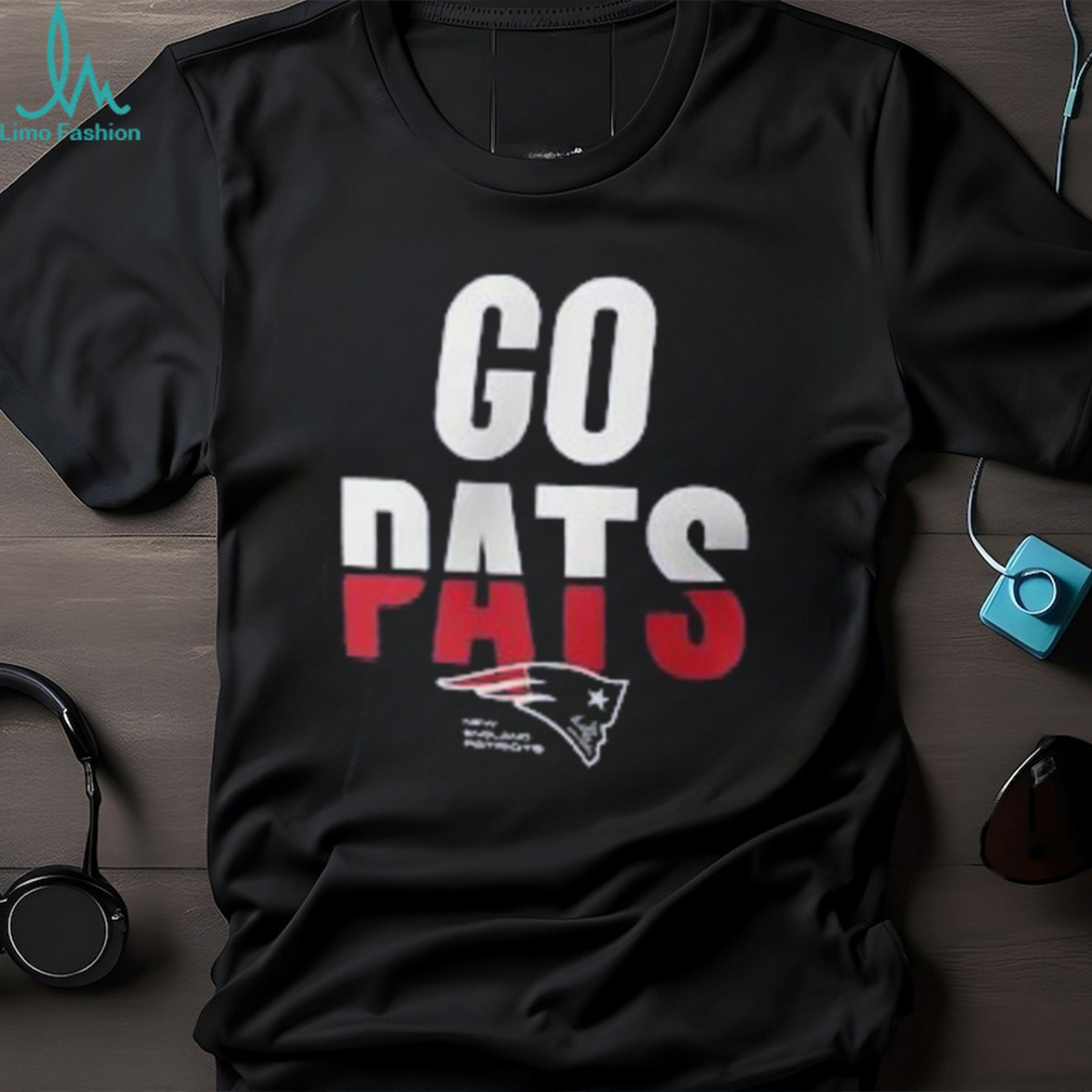 Men's Nike Navy New England Patriots Legend Local Phrase Performance T Shirt Men's Nike Navy New England Patriots Legend Local Phrase Performance T Shirt