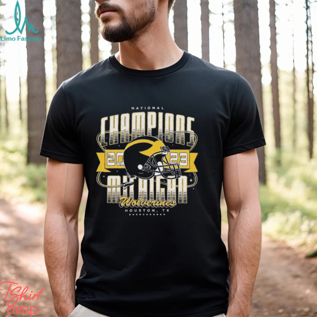 Michigan Wolverines College Football Playoff 2023 National Champions Space Helmet shirt Michigan Wolverines College Football Playoff 2023 National Champions Space Helmet shirt