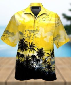 Michigan Wolverines Short Sleeve Button Up Tropical Hawaiian Shirt VER010