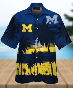 Michigan Wolverines Short Sleeve Button Up Tropical Hawaiian Shirt VER014