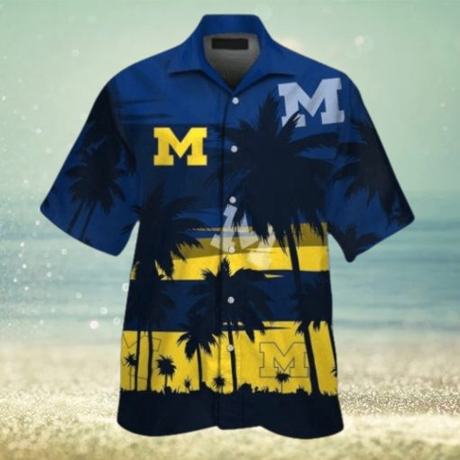 Michigan Wolverines Short Sleeve Button Up Tropical Hawaiian Shirt VER014