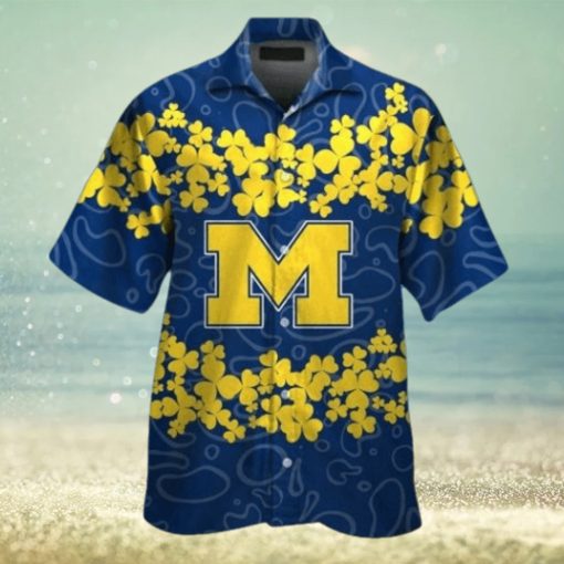 Michigan Wolverines Short Sleeve Button Up Tropical Hawaiian Shirt VER015