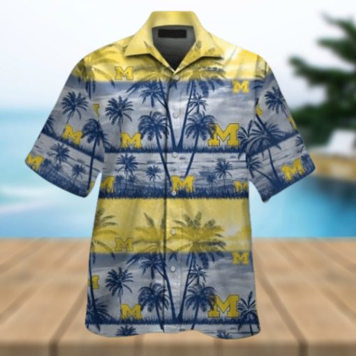 Michigan Wolverines Short Sleeve Button Up Tropical Hawaiian Shirt VER016