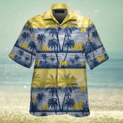 Michigan Wolverines Short Sleeve Button Up Tropical Hawaiian Shirt VER016