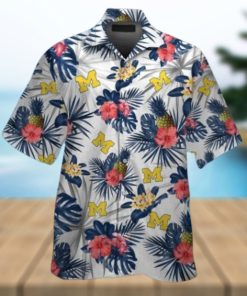 Michigan Wolverines Short Sleeve Button Up Tropical Hawaiian Shirt VER019