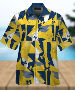 Michigan Wolverines Short Sleeve Button Up Tropical Hawaiian Shirt VER022