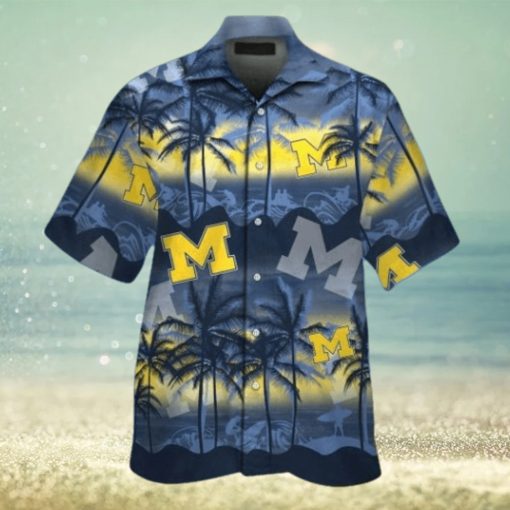 Michigan Wolverines Short Sleeve Button Up Tropical Hawaiian Shirt VER023