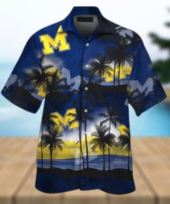 Michigan Wolverines Short Sleeve Button Up Tropical Hawaiian Shirt VER026