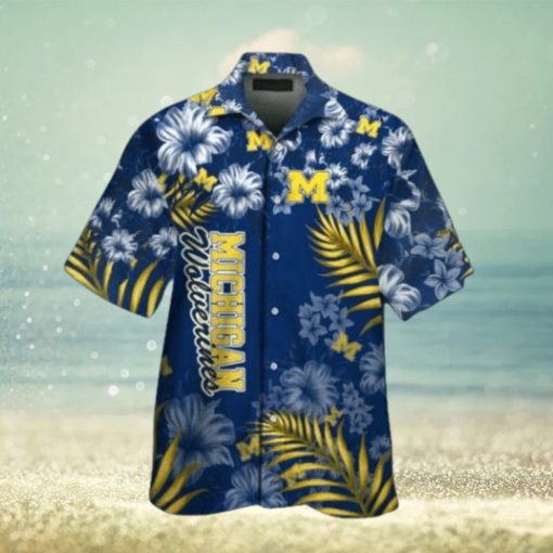 Michigan Wolverines Short Sleeve Button Up Tropical Hawaiian Shirt VER028