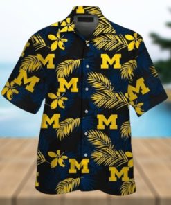 Michigan Wolverines Short Sleeve Button Up Tropical Hawaiian Shirt VER08