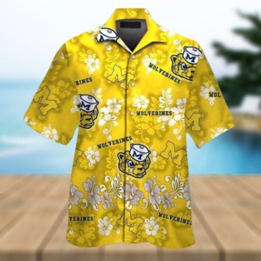 Michigan Wolverines Short Sleeve Button Up Tropical Hawaiian Shirt VER09