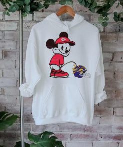 Mickey Mouse Chiefs Piss On Ravens Helmet 2024 shirt