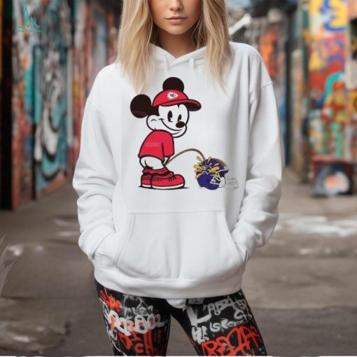 Mickey Mouse Chiefs Piss On Ravens Helmet 2024 shirt