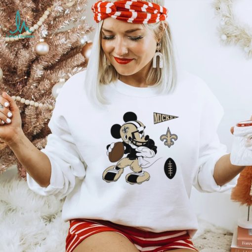 Mickey mouse player New Orleans Saints Disney shirt