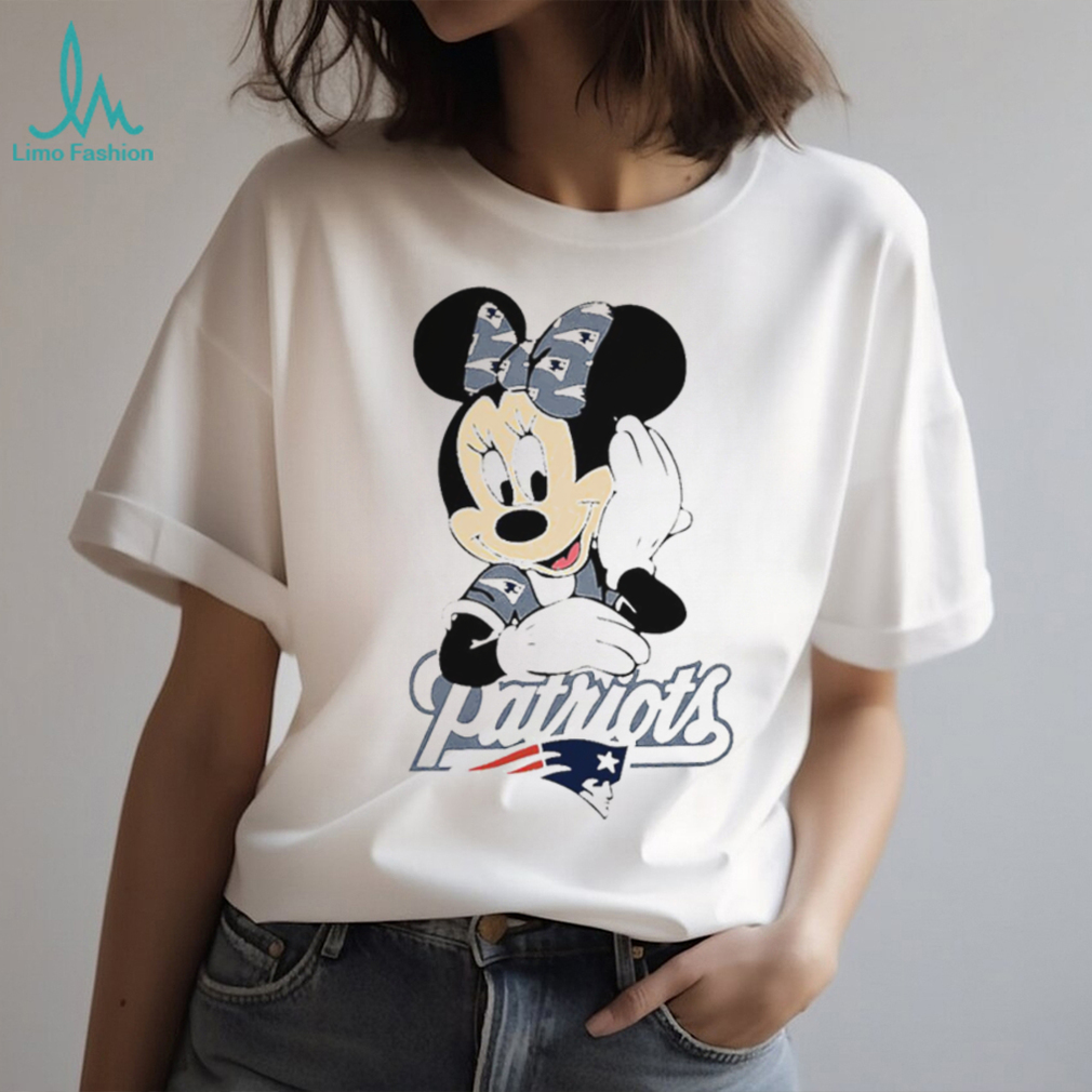 Minnie Mouse cartoon NFL New England Patriots football logo shirt Minnie Mouse cartoon NFL New England Patriots football logo shirt