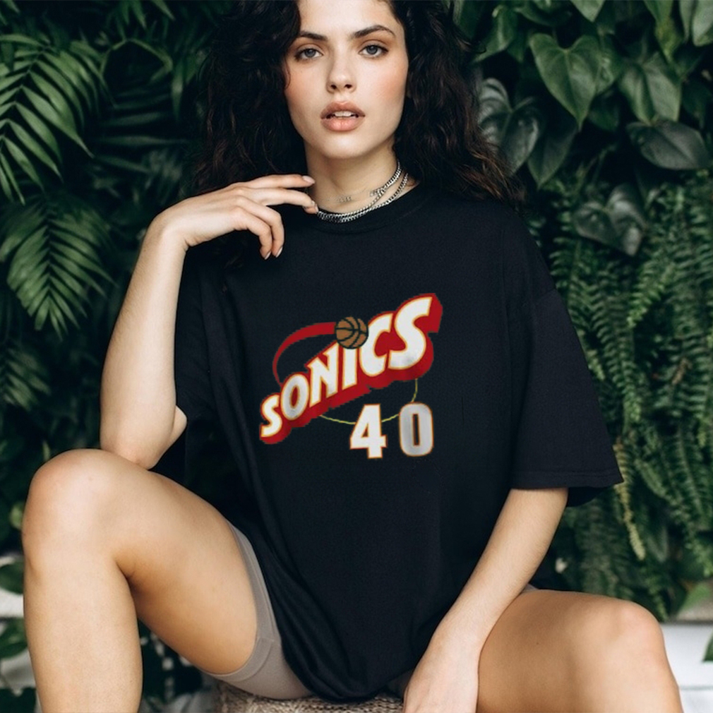 Mitchell & Ness Shawn Kemp Seattle SuperSonics Youth Hardwood Classics Name & Number T Shirt Mitchell & Ness Shawn Kemp Seattle SuperSonics Youth Hardwood Classics Name & Number T Shirt