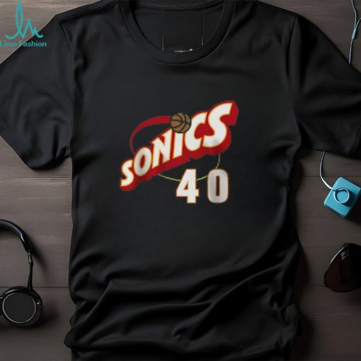 Mitchell & Ness Shawn Kemp Seattle SuperSonics Youth Hardwood Classics Name & Number T Shirt