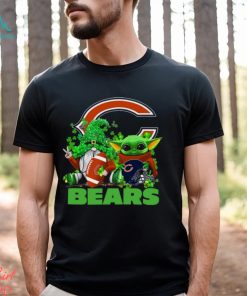 NFL Chicago Bears St Patrick’s Day T Shirt Special Gomes Baby Yoda St Patricks Day Shirt