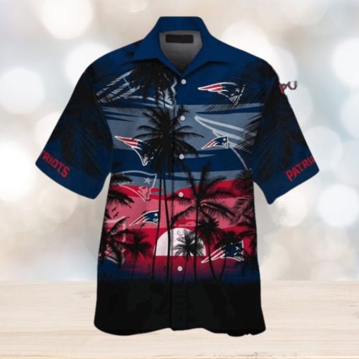 New England Patriots Hawaiian Shirt, Casual Tropical Wear for NE Patriots Fans