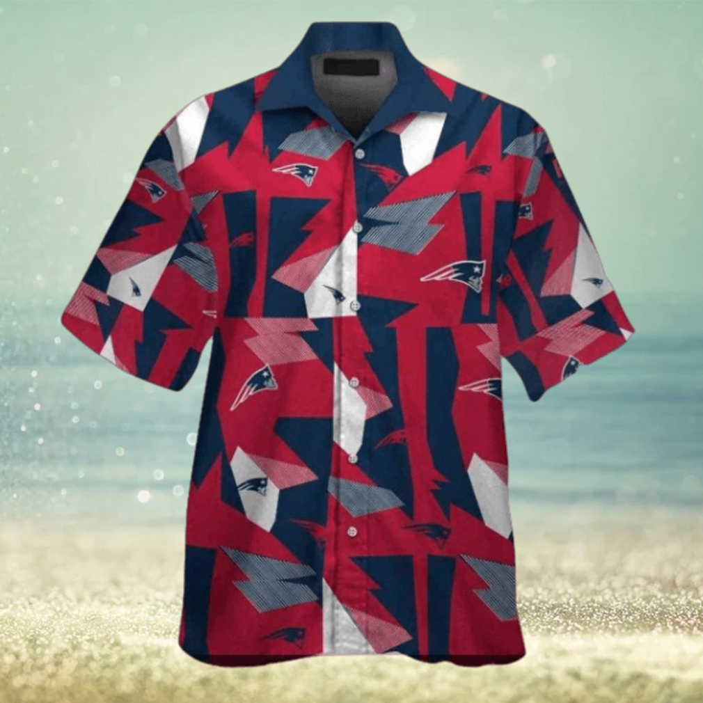 New England Patriots Must Own Tropical Shirt, Ideal NE Patriots Gifts New England Patriots Must Own Tropical Shirt, Ideal NE Patriots Gifts