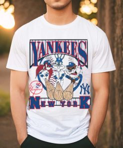 New York Yankees Looney Tunes shirt