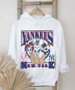 New York Yankees Looney Tunes shirt