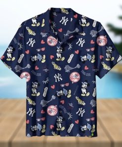 New York Yankees MLB 5 Hawaiian Graphic Print Short Sleeve Hawaiian Shirt