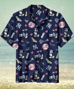 New York Yankees MLB 5 Hawaiian Graphic Print Short Sleeve Hawaiian Shirt